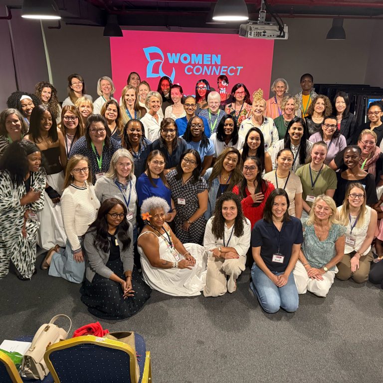 women connect